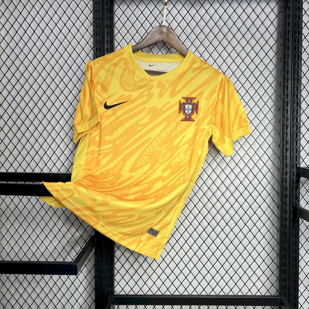 2024060821044774.jpg Mens Portugal 2024/25 Euro Goalkeeper Jersey - Image 1