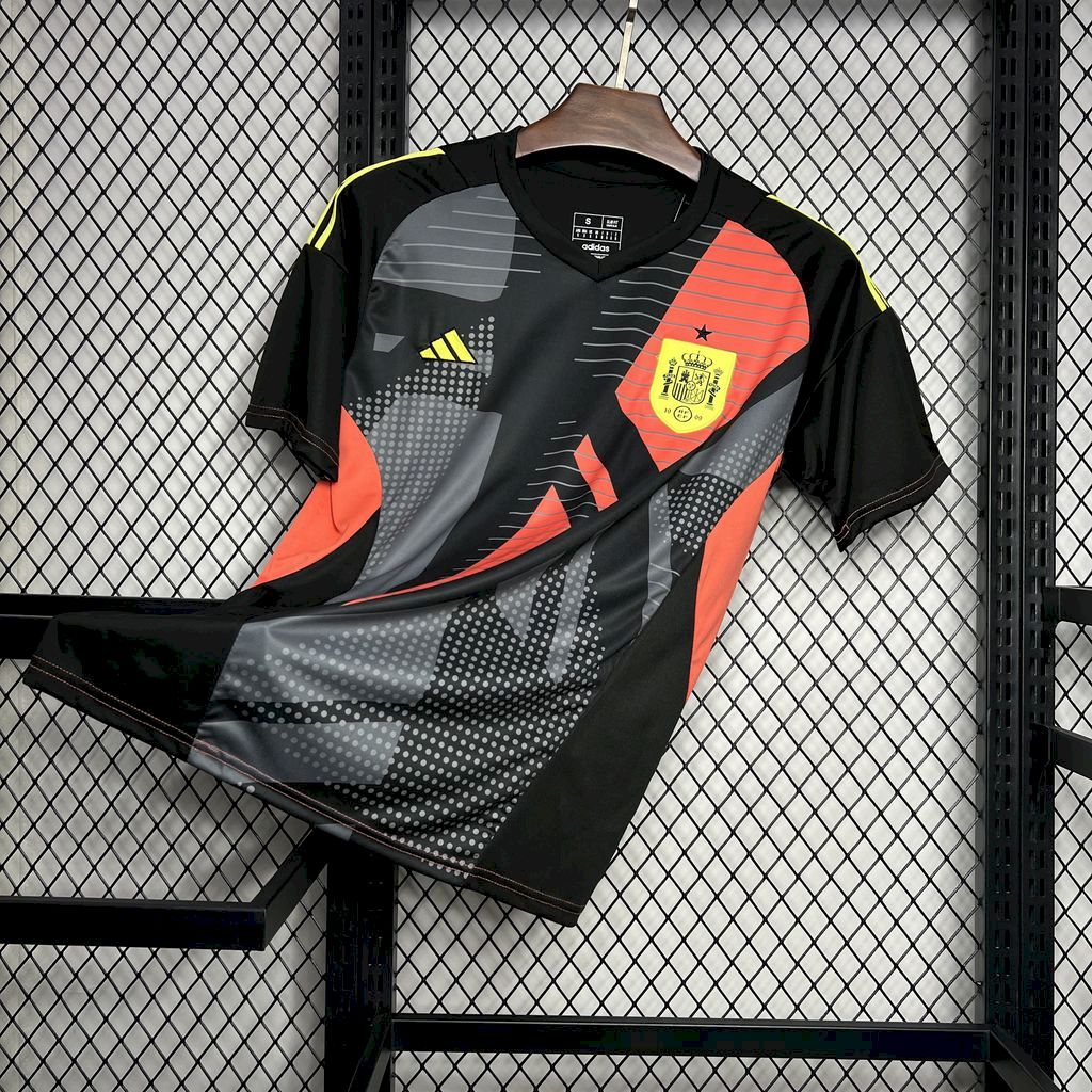 2024071922345549.jpg Mens Spain 2024/25 Euro Goalkeeper Jersey - Image 1