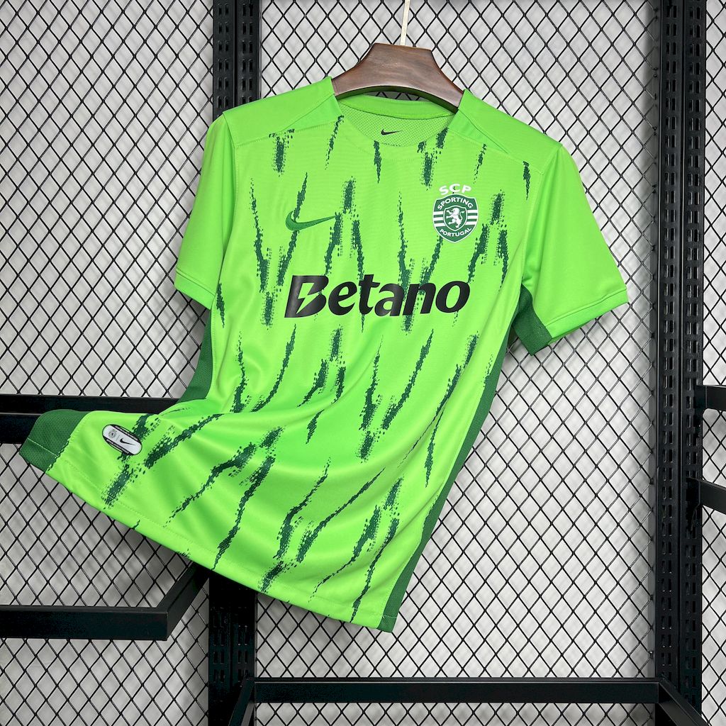 2024082916091382.jpg Mens Sporting CP 2024/25 Third Jersey - Image 1