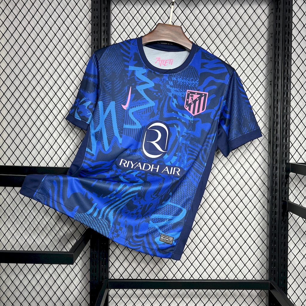 2024083019290374.jpg Mens Atletico Madrid 2024/25 Third Jersey - Image 1