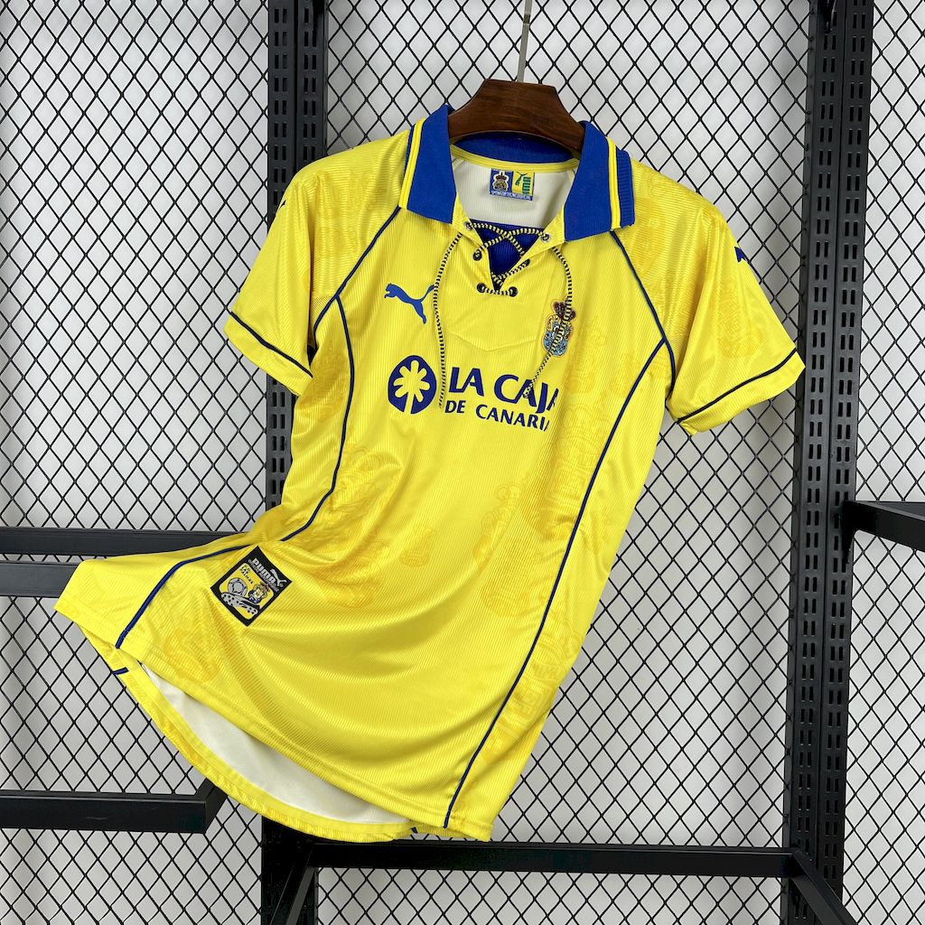 2025033013554162.jpg Retro UD Las Palmas 1997/98 Home Jersey - Image 1
