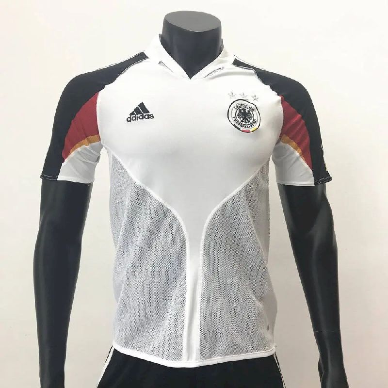 74d89d13feab9928.jpg Retro Germany 2004/2005 Home Jersey - Image 1