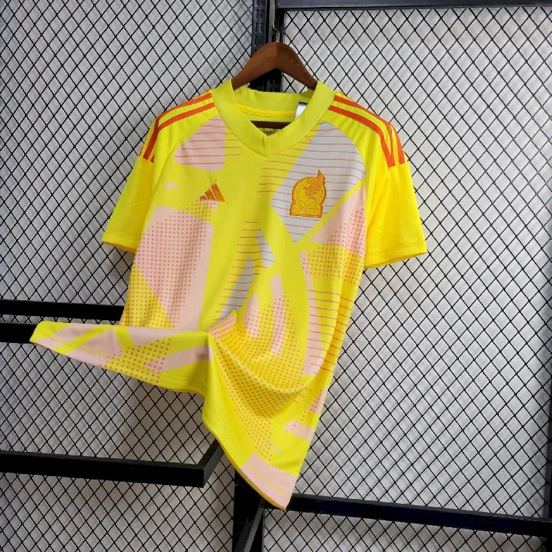 92758d763bb7bf3bab01abaa335974a0.webp Mens Mexico 2024/25 Goalkeeper Jersey - Image 1