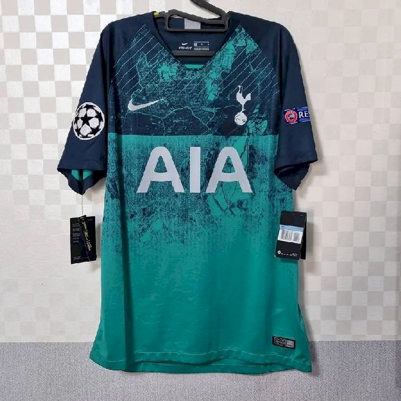 Tottenham-Hotspur-201819-Third-Retro-Jersey-41912.jpg Retro Tottenham Hotspur 2018/19 Third Jersey - Image 1